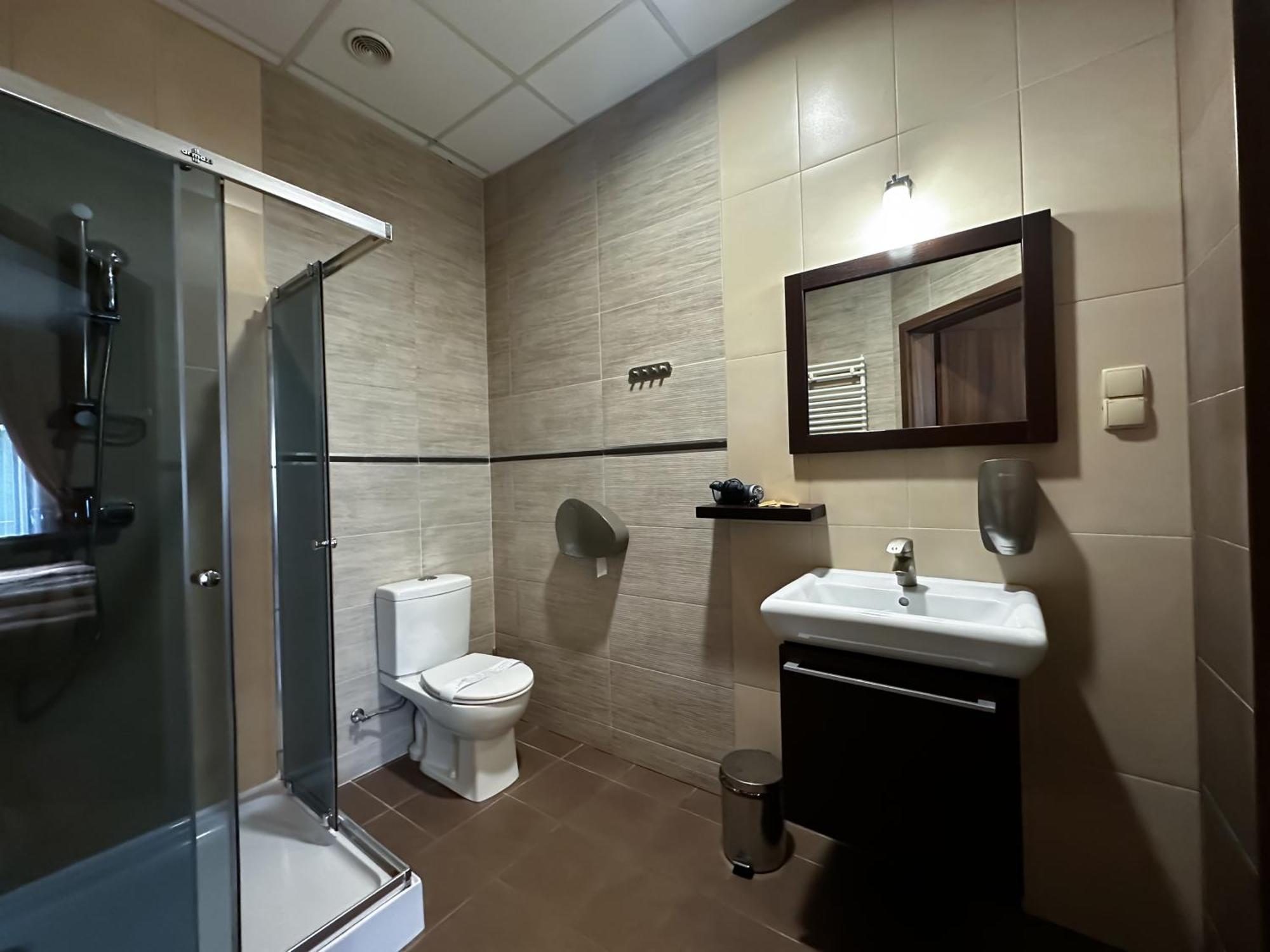 Mieszko Hotel 2*