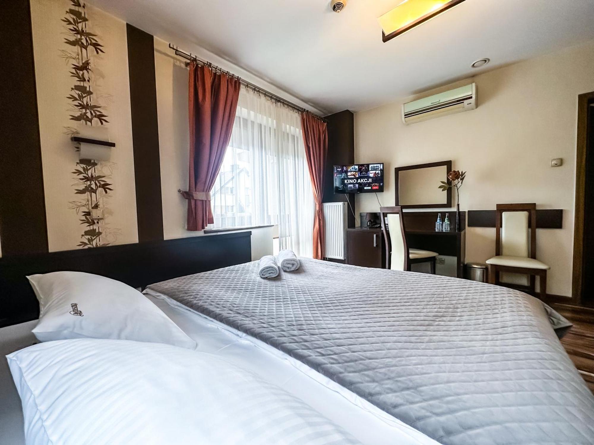 Hotel Mieszko 2*