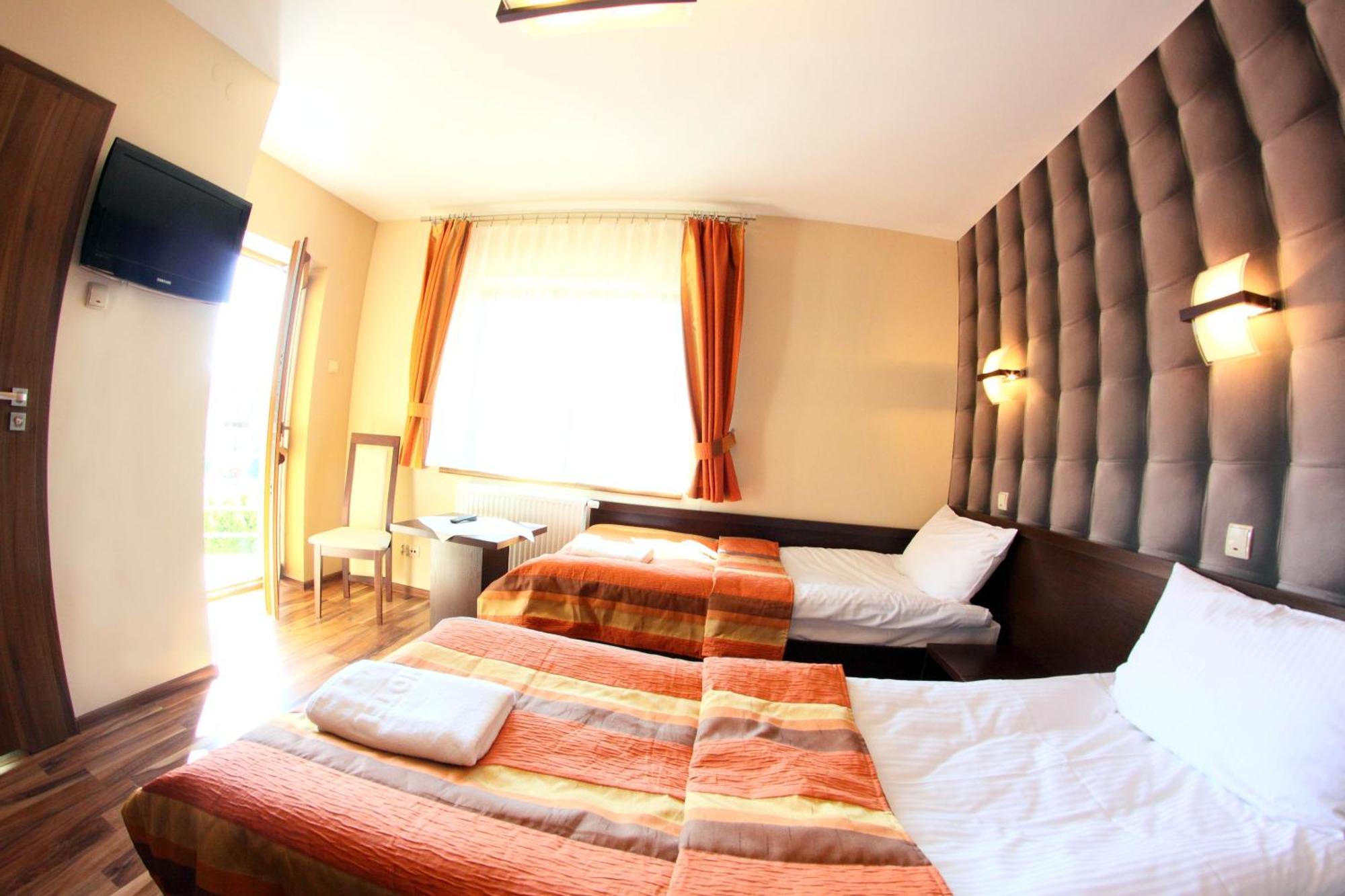 Hotel Mieszko 2*