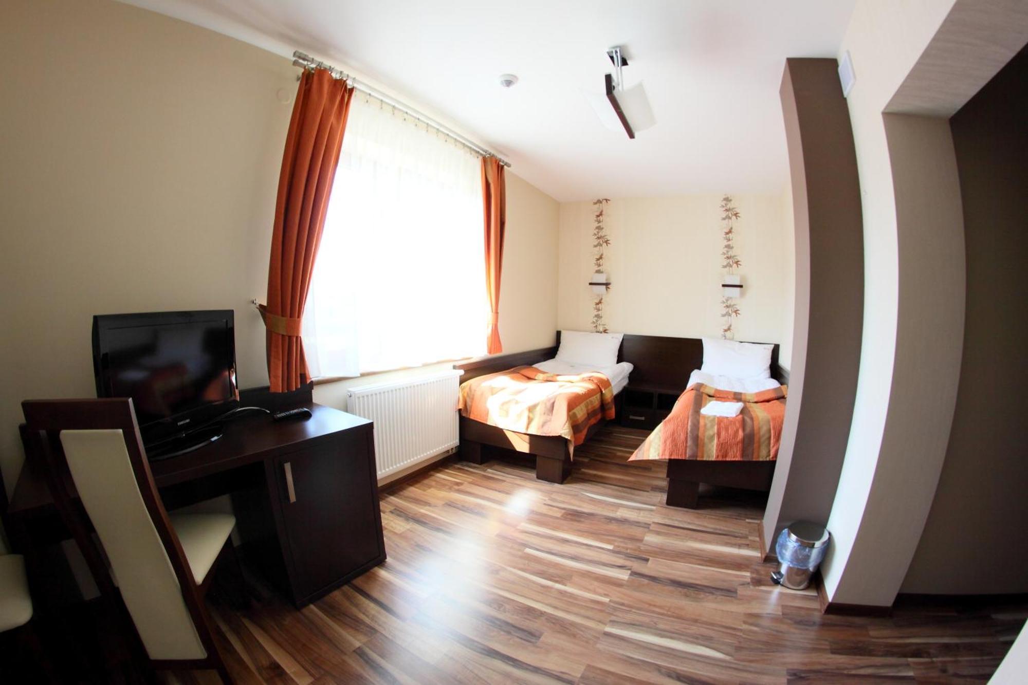 Hotel Mieszko 2*